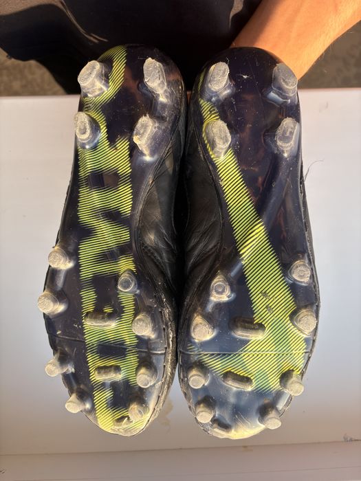 Продам бутсы профики