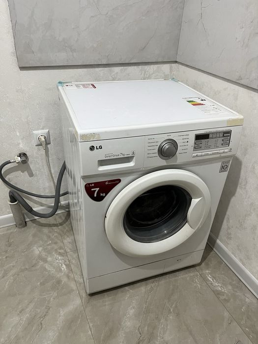 Стиральная машина LG (7кг)