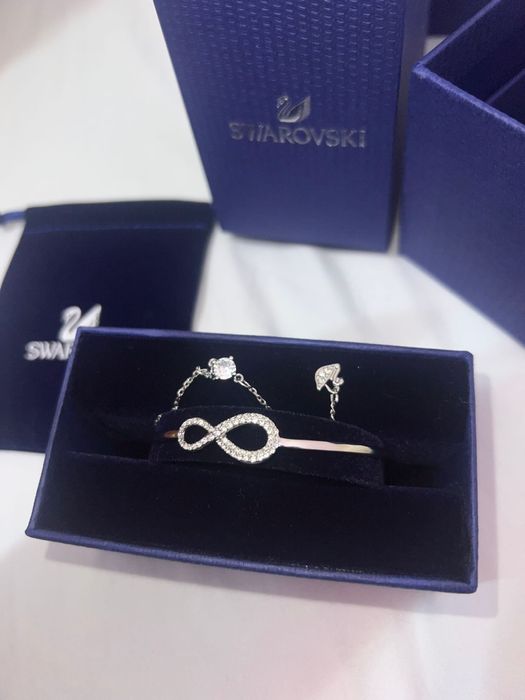 Гривни и колие swarovski