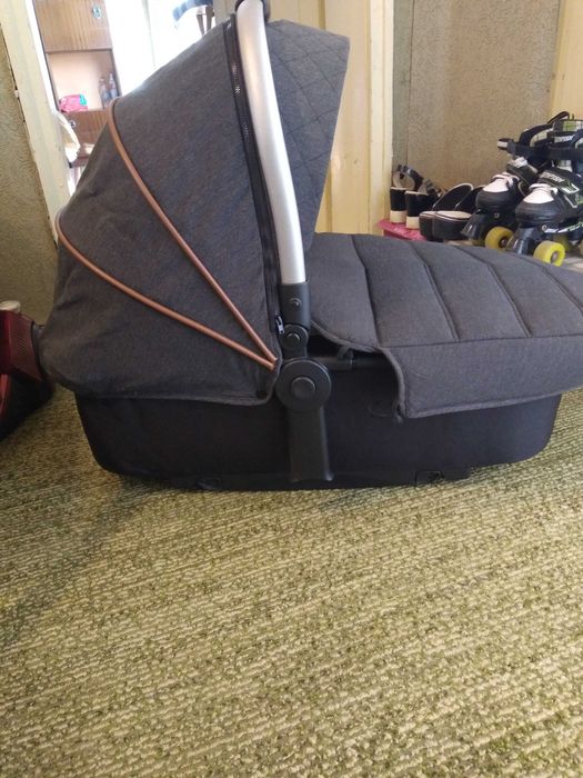 Бебешка количка 3в1  много запазена