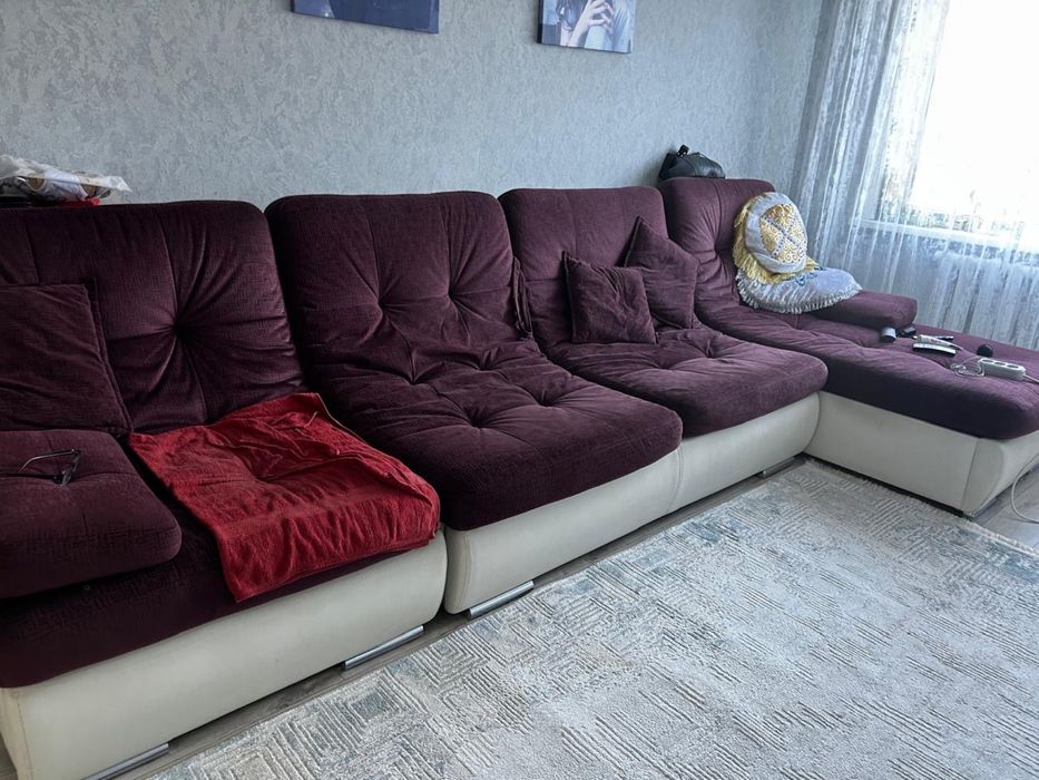 Диван с креслом