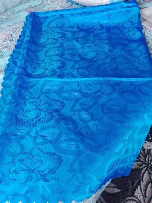 Скатерти шелк и синтетика