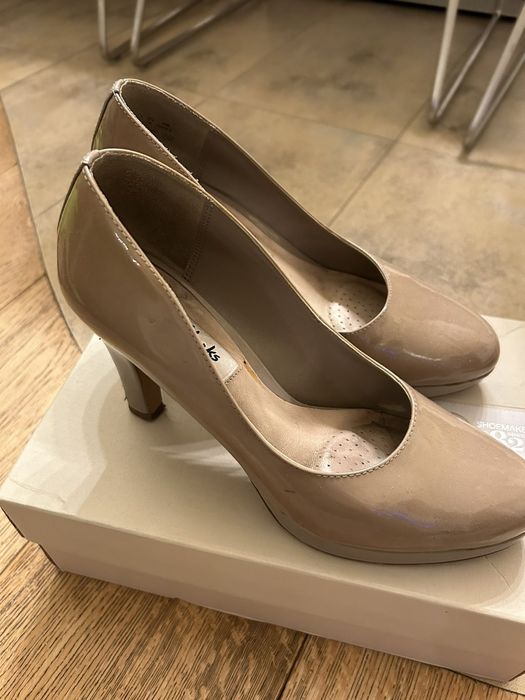 Високи лачени обувки Clark's 38 номер кожени