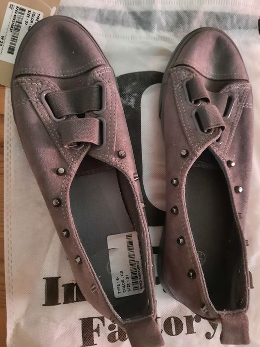 Продаю слипоны чисто корейские