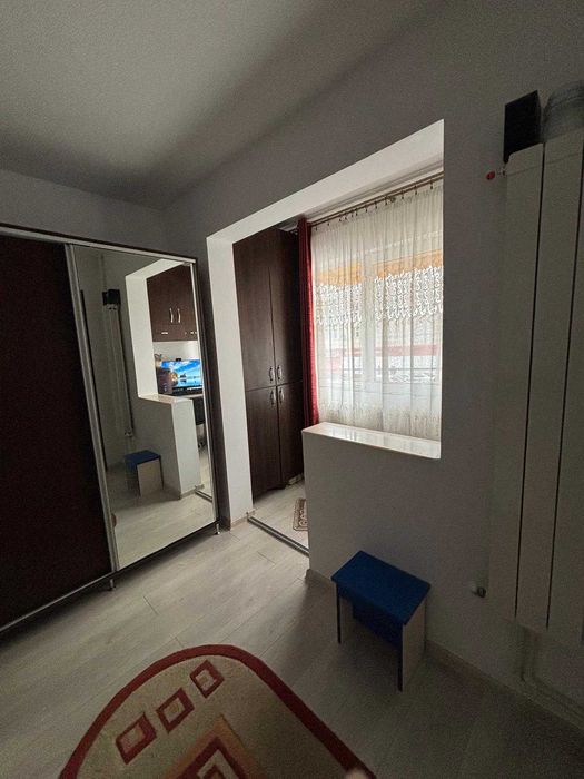 Proprietar- Vand apartament 3 camere semidecomandat, Tomis nord.