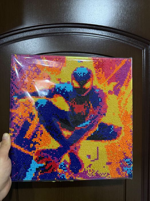 Алмазная мозаика «Человек-паук» (Marvel) — ручная работа ребёнка