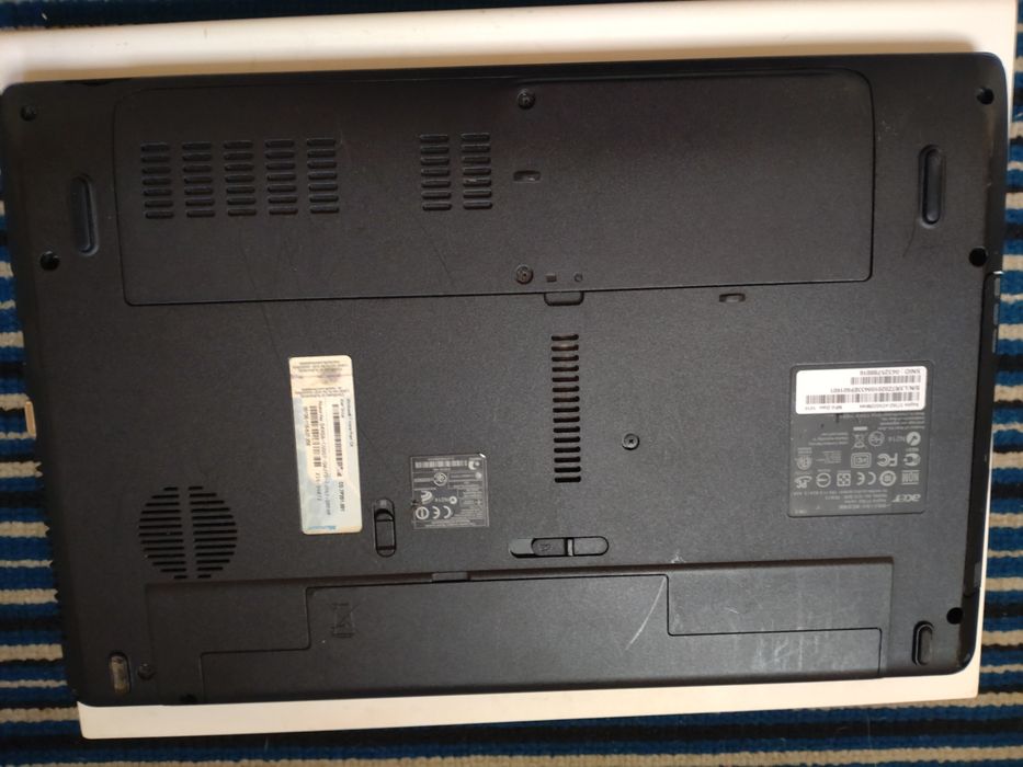 Laptop Acer aspire 5736z