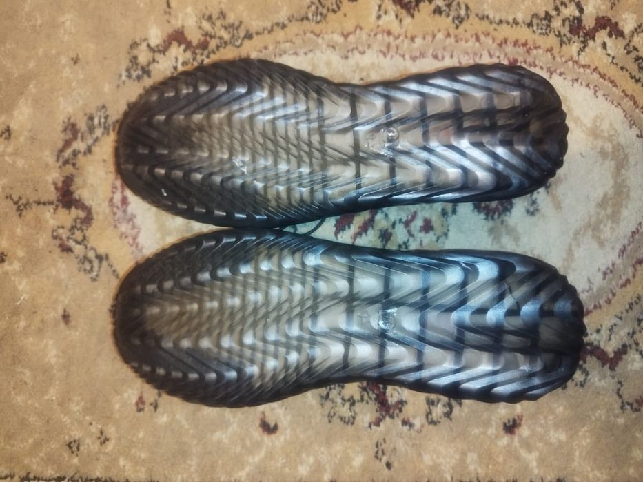 Кроссовки рабочие