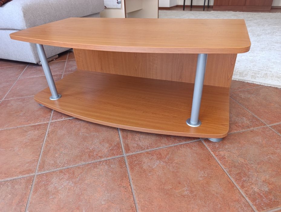 Телевизионен шкаф