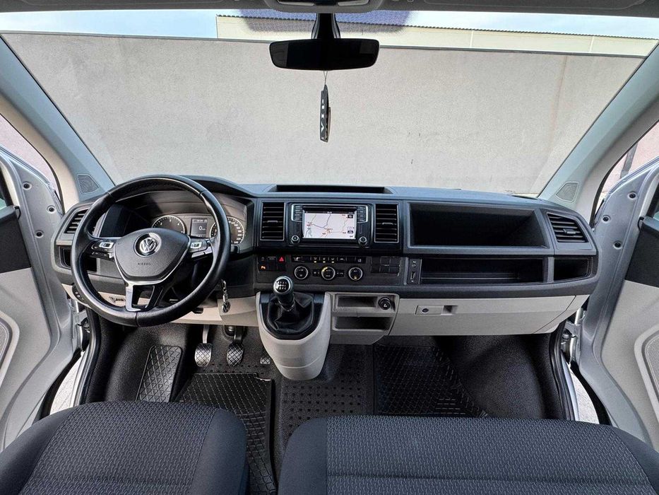 Volkswagen Caravelle T6 Extra-Lung 8+1-Locuri (T6-T5)