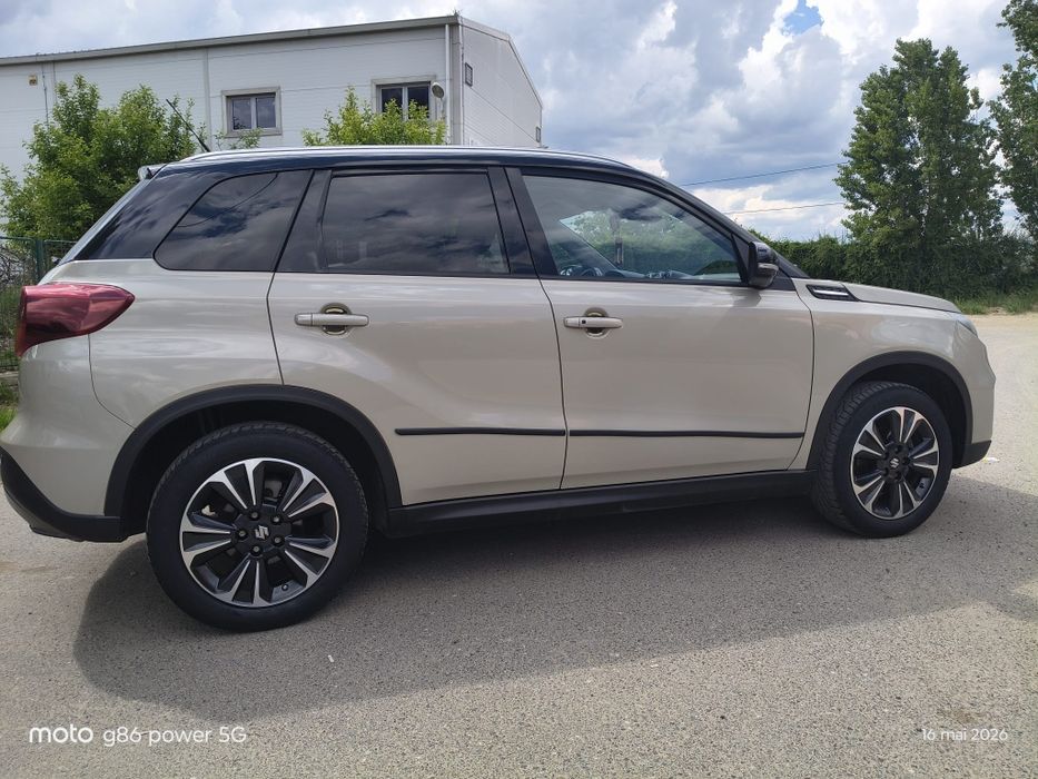 Suzuki Vitara  hibrid  4×4