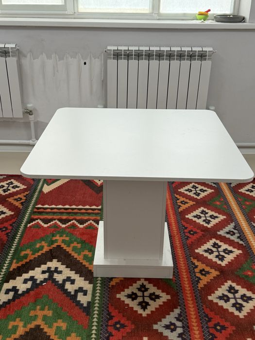 Продам столы, 3 шт. Состояние новых.