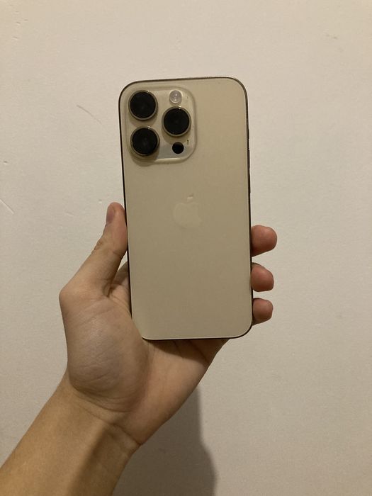Айфон 14про………..