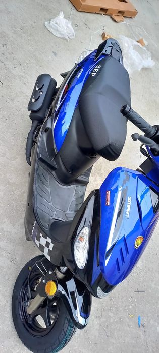 Scuter benzina fara permis