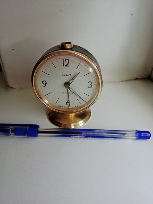 Продам часы будильники