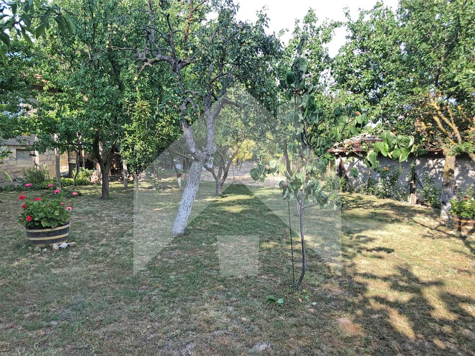 Продава се Къща в Нови пазар - 100 кв.м за 332 €/кв.м - Снимка #21