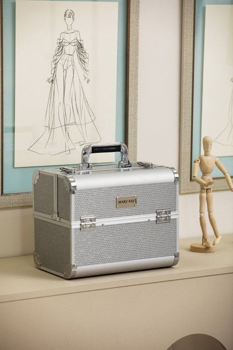 Профессиональный кейс для визажиста от бренда Mary Kay