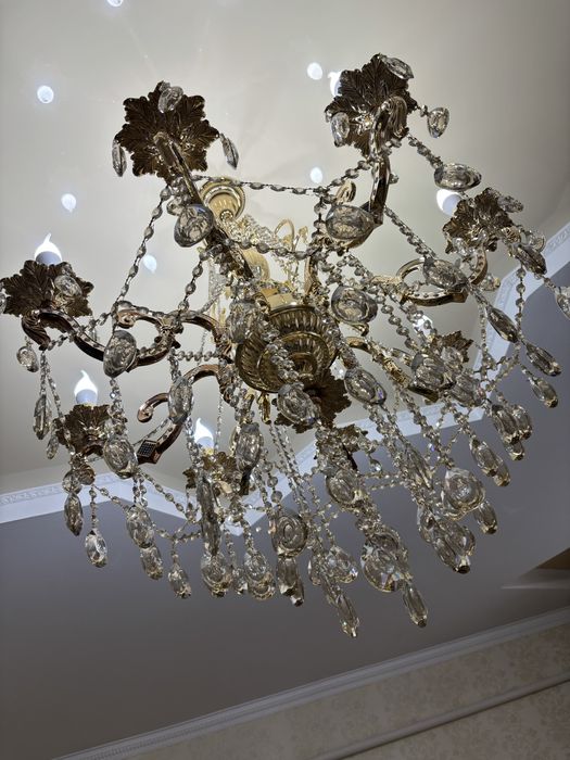 Адеми супер люстралар