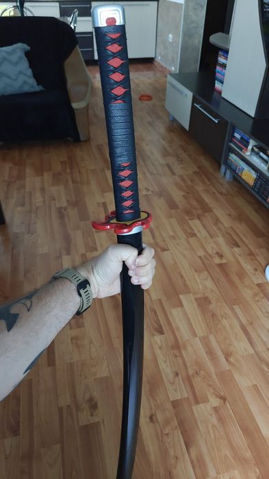 Sabie Demon Slayer - Replica marime naturala (din lemn vopsit)
