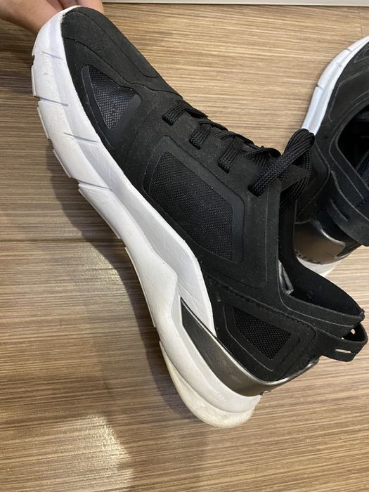 Обувки на Calvin Klein