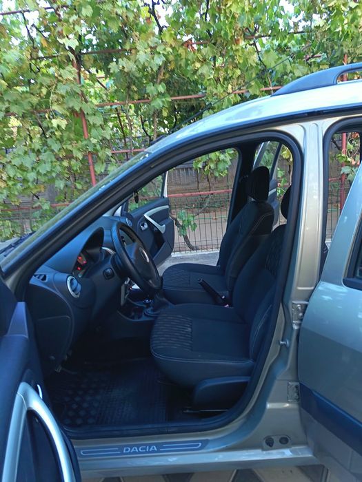 Se vinde Logan Mcv anul 2012 1.6 8v euro5
