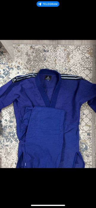 футболки спорт вещи