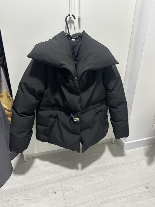 Продам женскую куртку