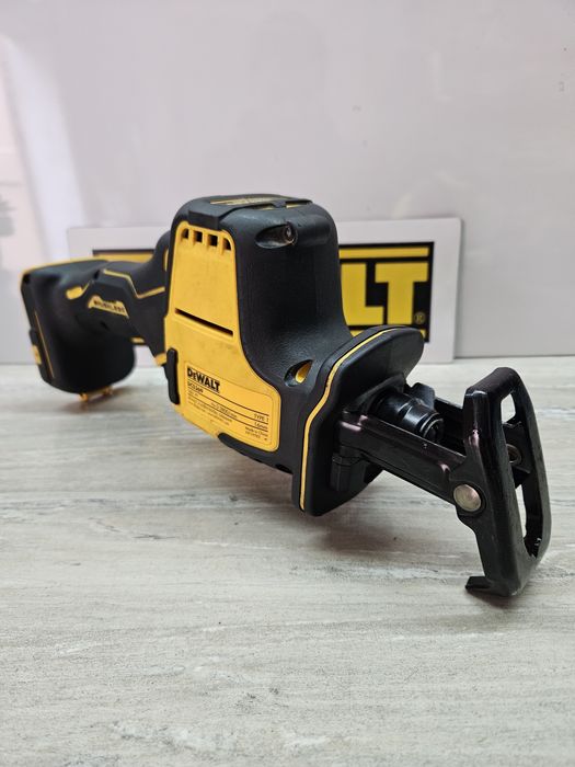 Dewalt Саблен Трион DCS369 18V.