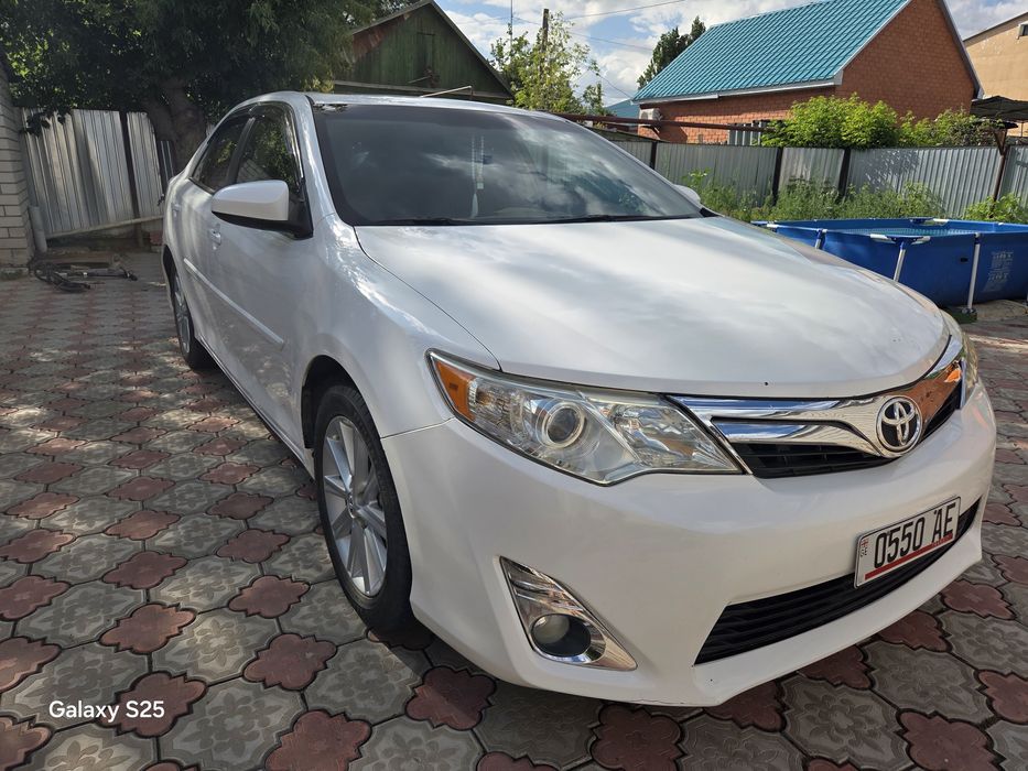 Продам машину камри