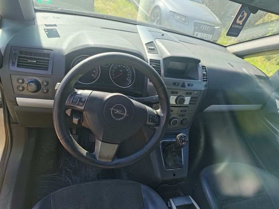 Opel zafira b на части 1.6 бензин метан 93-4 коня