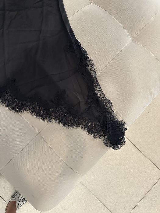 Сатенена рокля с дантела Zara