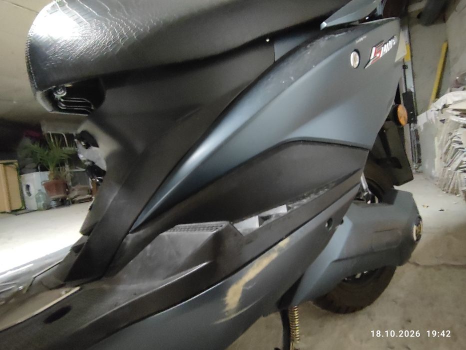 Електрически скутер Sunra Hawk