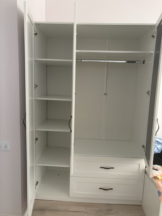 Шкаф 3-х дверный