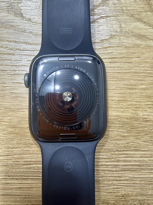 Apple watch SE 44 мм