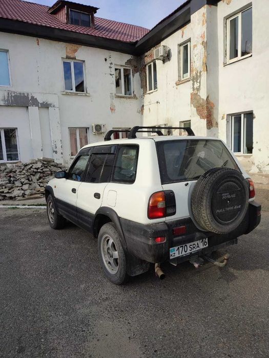 Продам Тойота Раф4
