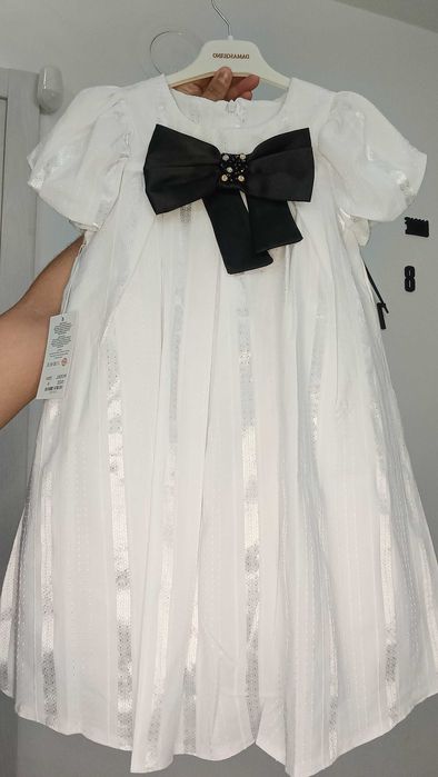 Детска рокля  нежна и стилна