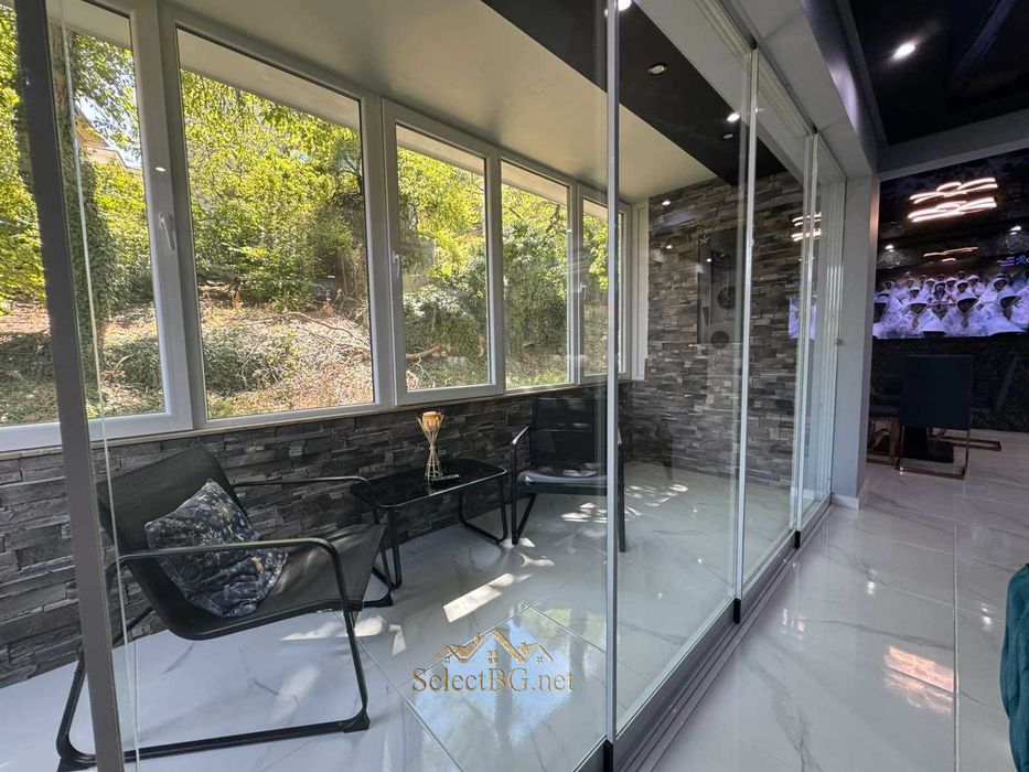 Продава се Многостаен апартамент в Велико Търново, Център - 160 кв.м за 1407 €/кв.м - Снимка #1