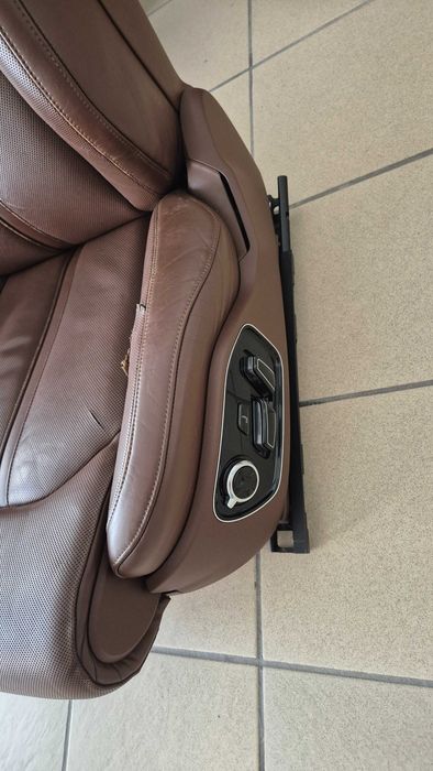 Седалки за Audi A8 D4