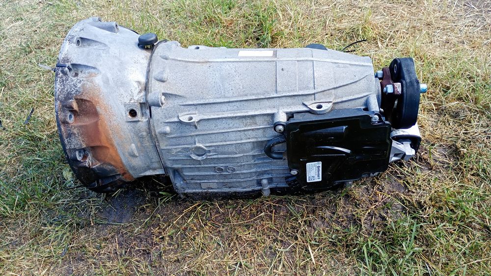 Напълно оборудвана кутия 7G-TRONIC PLUS свалена от W212 E220 CDI 170hp