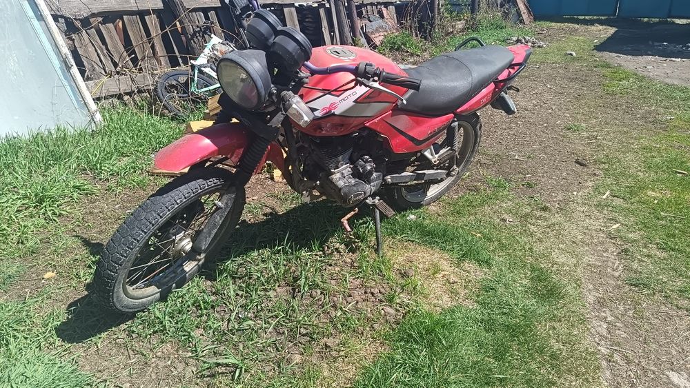 Продам мотик цена 180