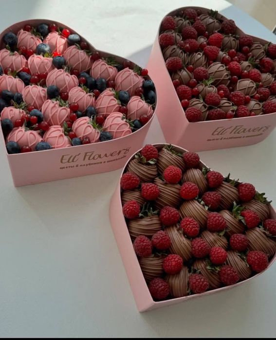 Боксы из клубники , клубника , малина
