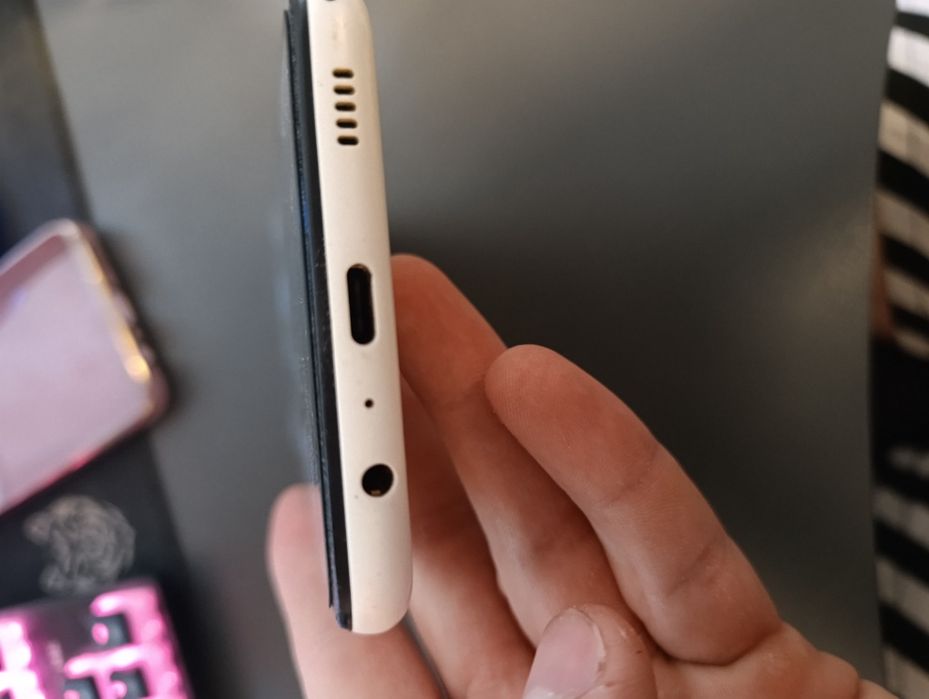 Samsung Galaxy A12