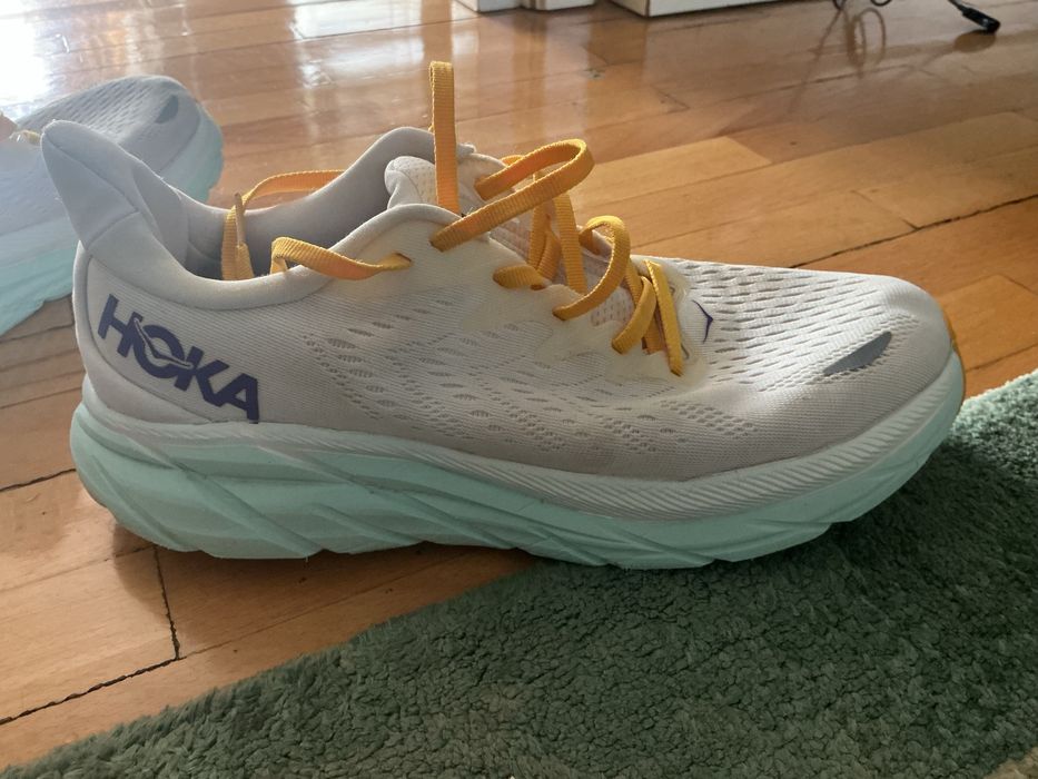 HOKA кросовки для бега
