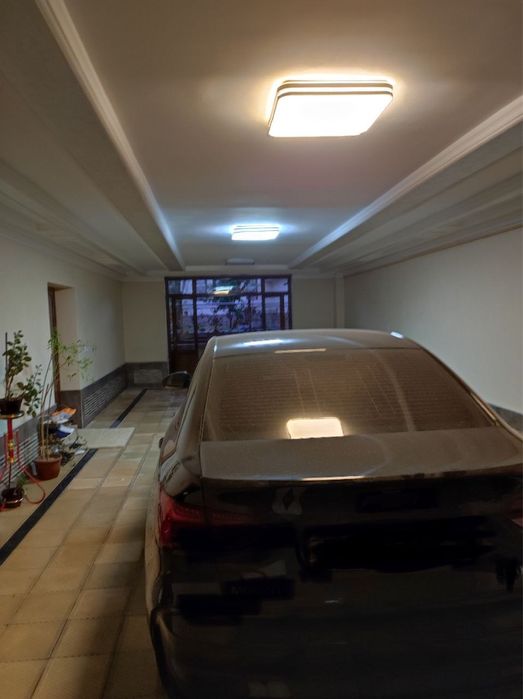 Nazarbek Xarakatda 3.8 sotix.