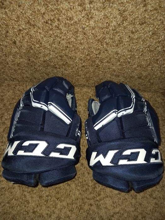 Хоккейные краги CCM