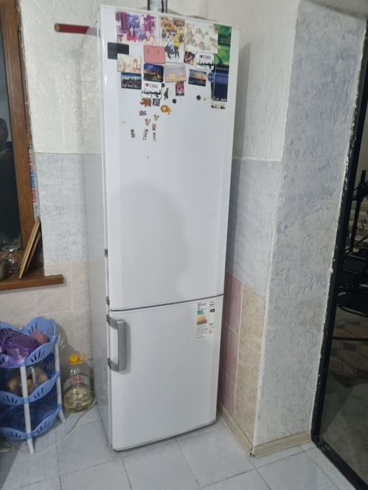 Холодильник рабочий