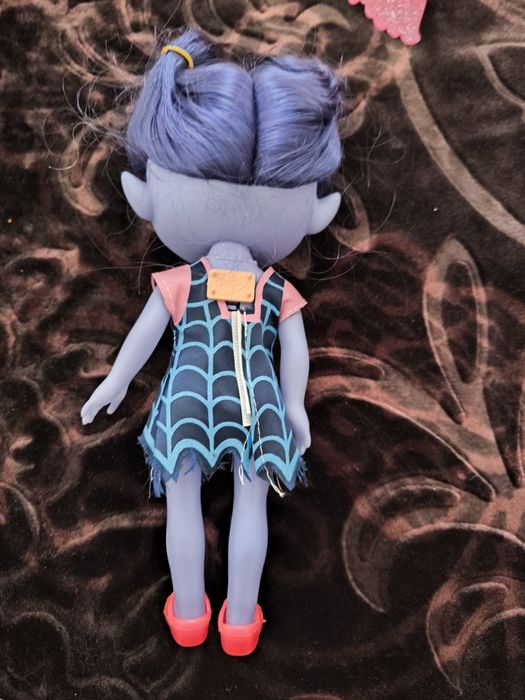 Păpușă Vampirina