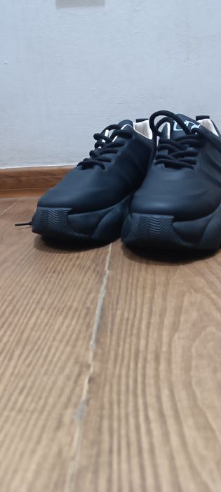 Обувь на высокой платформе