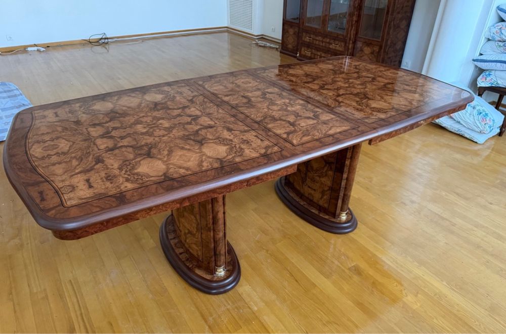 Бельгийская мебель, состояние новое