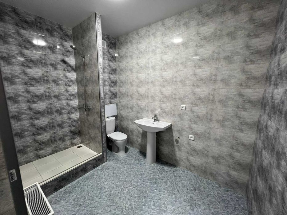 Срочно продается квартира в центре, в районе крытого